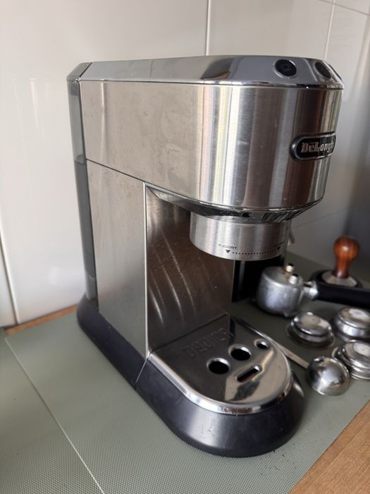 Delonghi EC685 e Moinho de cafe Delonghi KG89