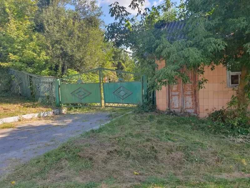 ПРОДАЖ - Продається майновий комплекс, площею 415,0 кв.м. с. Чорнухи