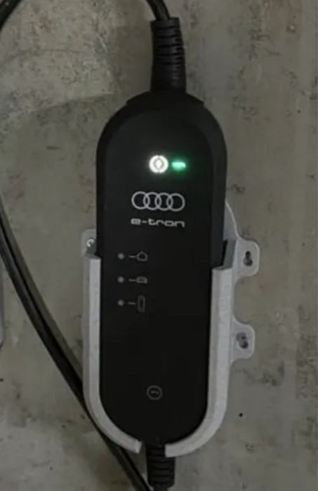 Audi e-tron/ Volkswagen/ Porsche/ Skoda настенный держатель зарядки