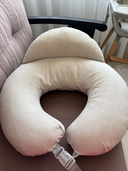 Подушка для годування