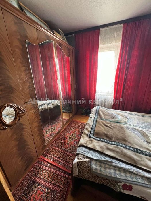 метро Житомирська Чотирикімнатна Пушиної 49