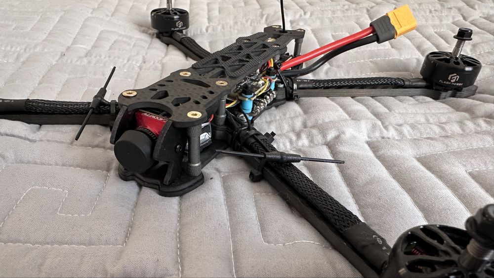 Продам FPV дрон фпв