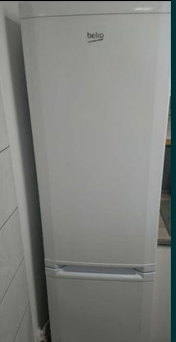 Lodówka z zamrażarką  BECO CSA 31021. Stan B.dobry