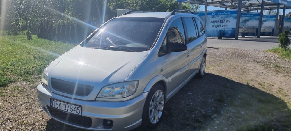 Opel Zafira OPC 2.0 benzyna