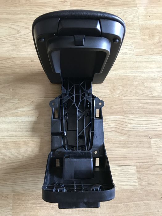 Apoio braço Volvo V40