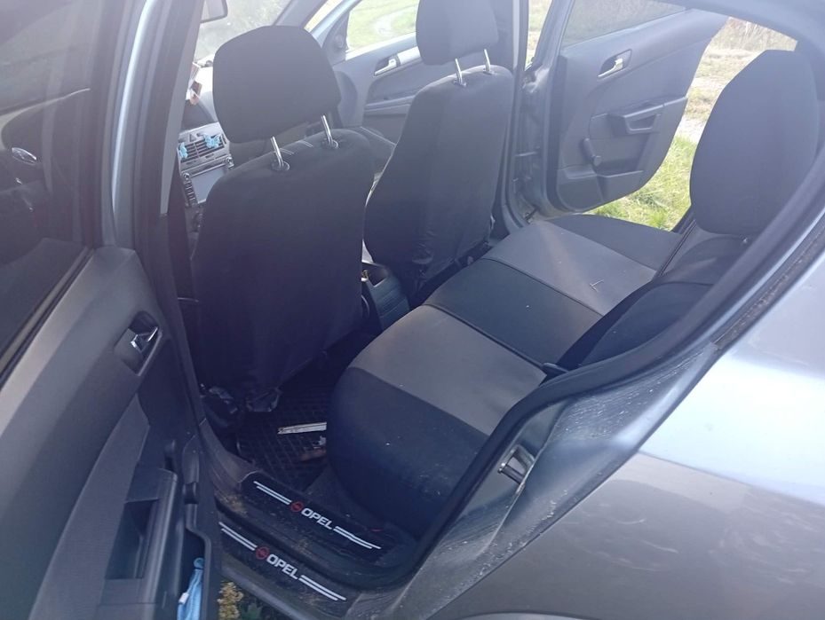 Opel Astra H 1.6 benzyna