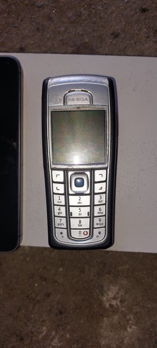 Nokia i iphone używane