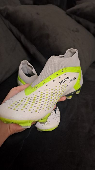 Футбольні бутси Adidas Predator
