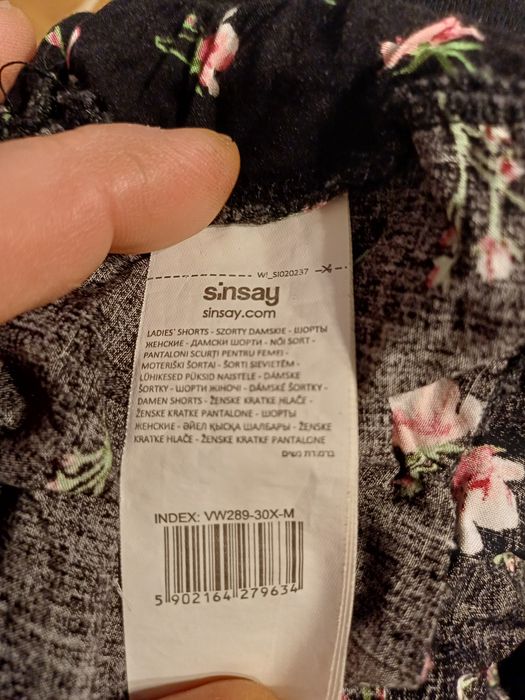 Kolorowe spodenki M Sinsay