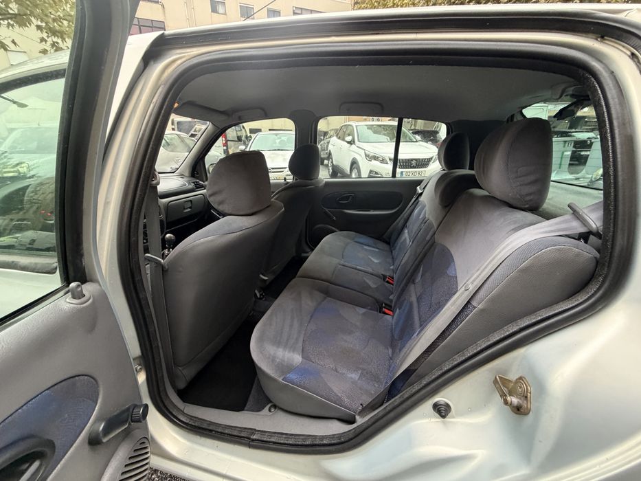 Renault clio 1.2cc ano 99