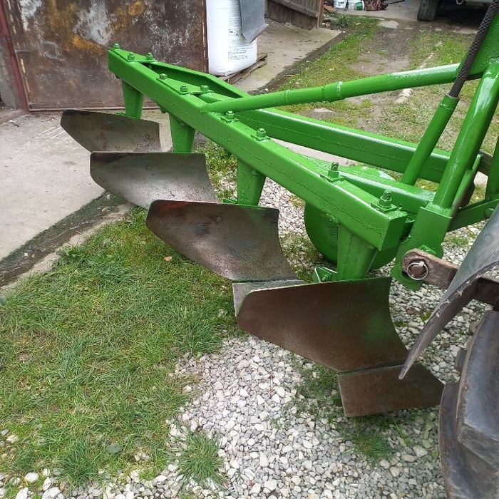 Sprzedam pług 4 skibowy