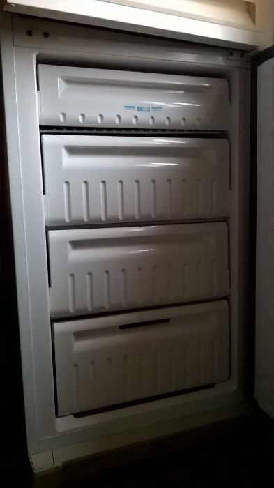 Морозилка STINOL V-138л !! Отлично работает!!