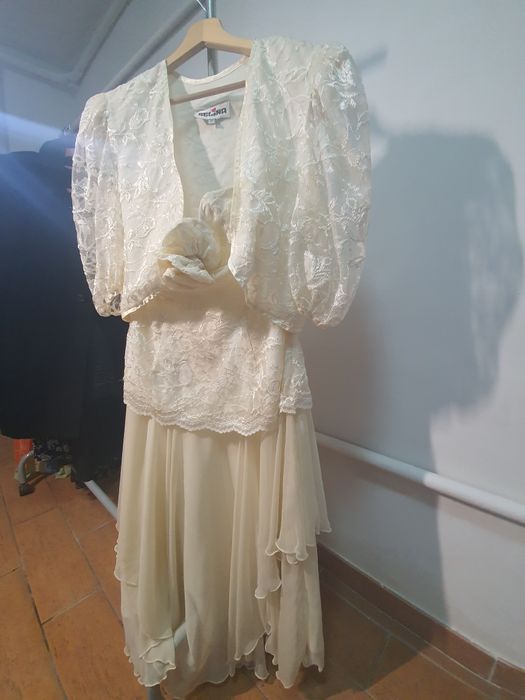 Suknia ślubna lub wieczorowa kremowa