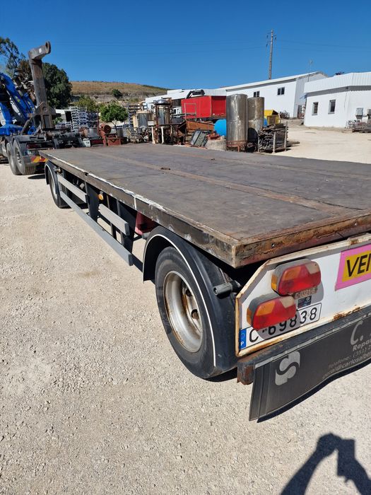 Reboque xico atrelado camião