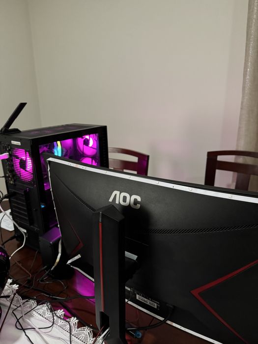 Monitor Gaming Curvo AOC 27” 0,5Ms 240Hz Com Suporte Como Novo