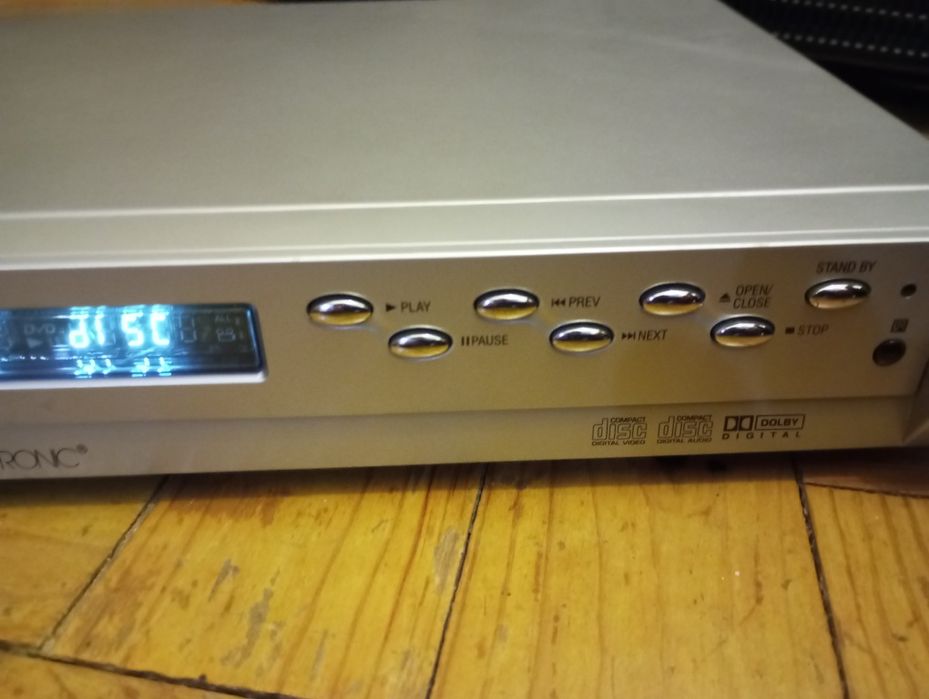 CLAtronic DVD Player64752104936707124