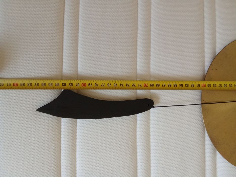 Espanta com prato em latão