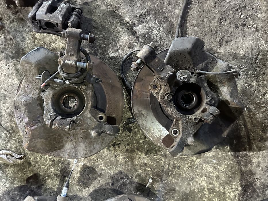 Поворотний кулак цапфа ступиця взборі передня Hyundai Santa Fe 2 06-12