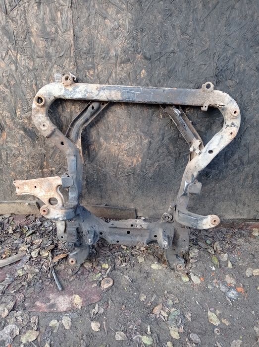 Подрамник передній балка Opel Vectra B Опель