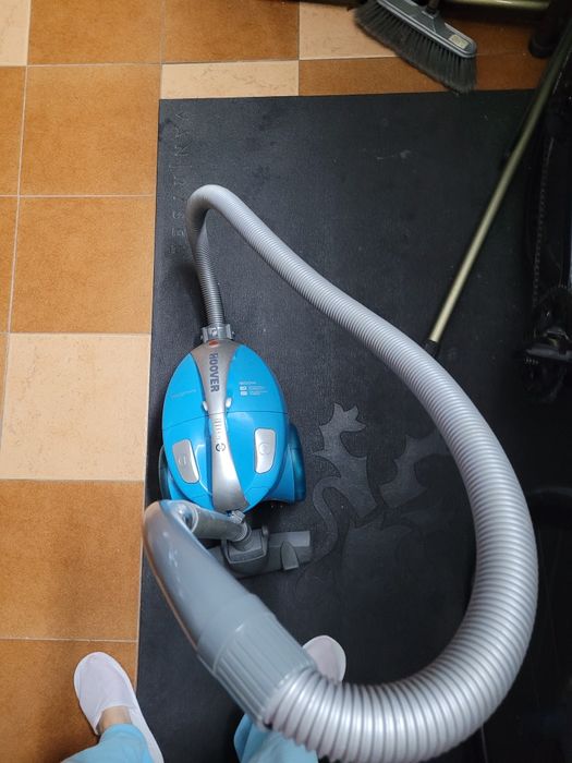 Aspirador hoover 1800