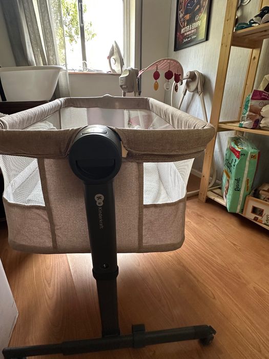 Cama de bebé e outros