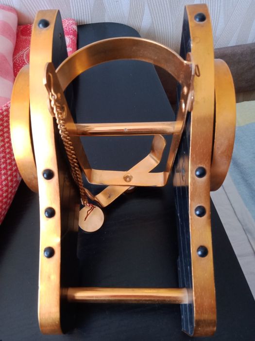 Підставка під шампанське лафет