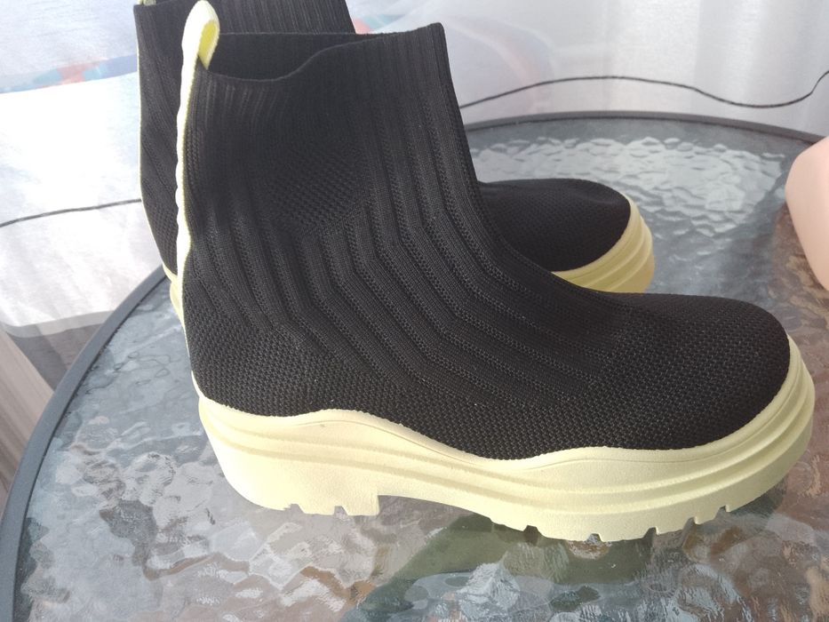Nowe kozaki skarpeta gruba podeszwa