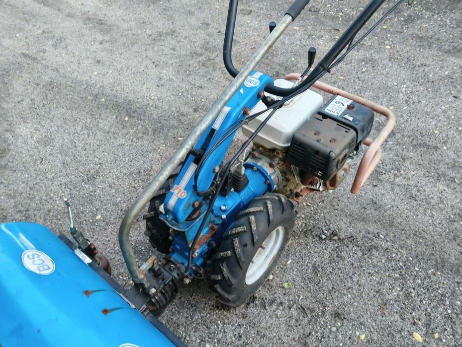 Dzik - zamiatarka BCS 710 ( HONDA )- traktorek jednoosiowy