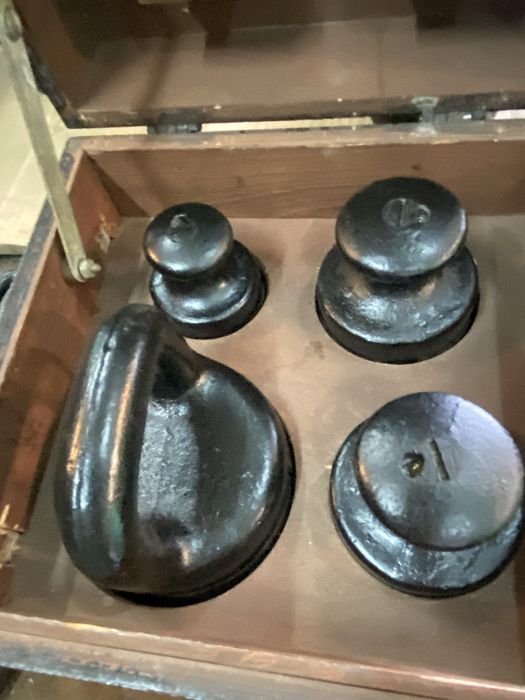 Повірка, послуги гирь еталонних, сертифікат