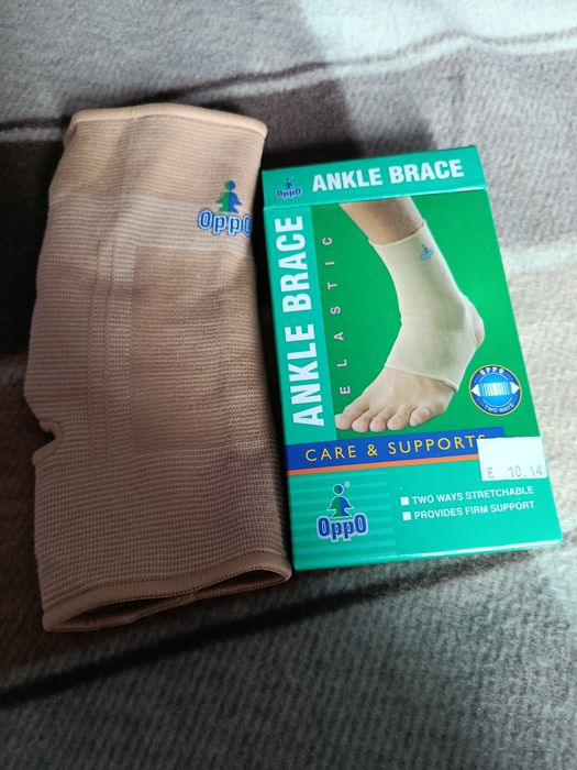 Бандажі на коліно та гомілки