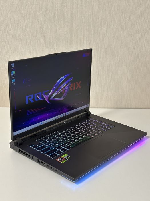 ASUS Rog Strix G16/RTX5070TI/Ryzen9