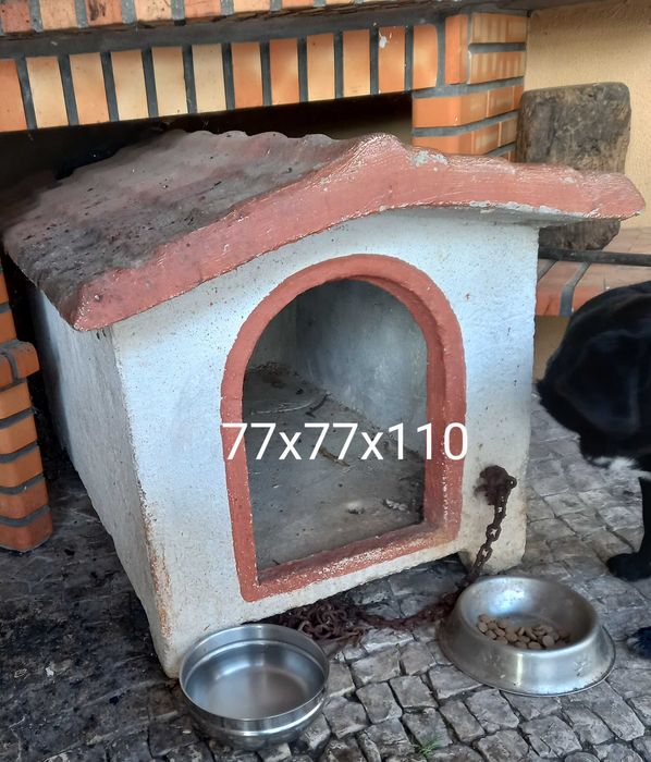 Casota de pedra para cão