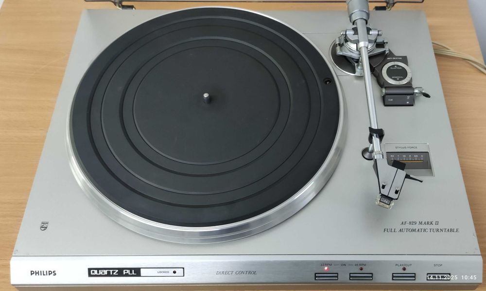 Gramofon PHILIPS AF-829 MK II