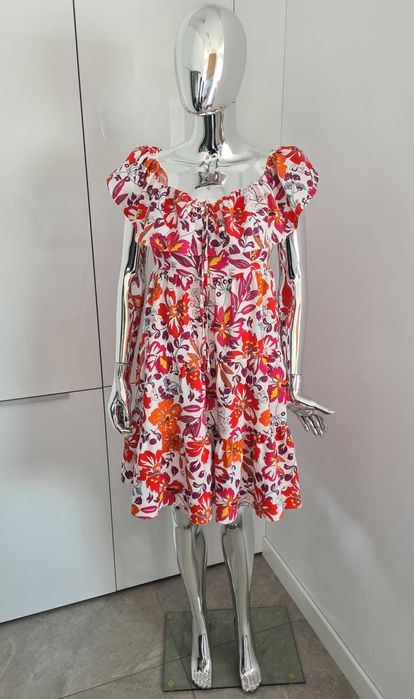 Modna sukienka w kwiaty S/M, hiszpanka