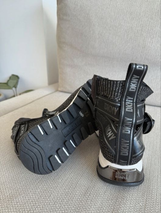Ténis Bota DKNY originais NOVOS
