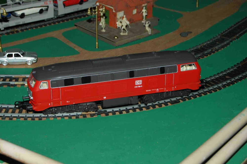 Locomotiva Diesel BR-218 (DB) PIKO HO