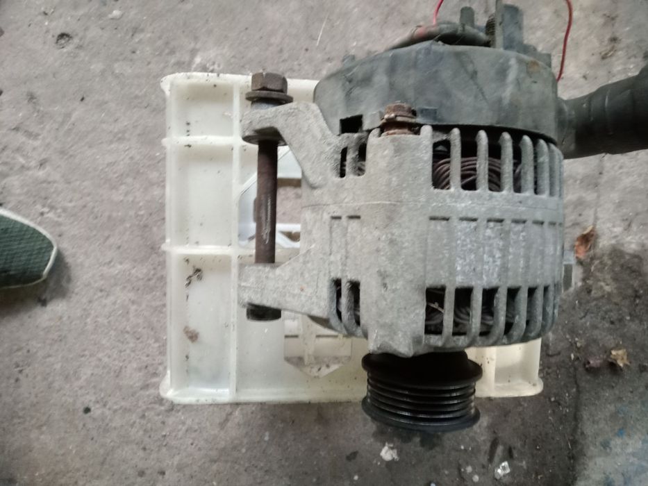 Sprzedam alternator fiat brawa 1 6 b rozrusznika