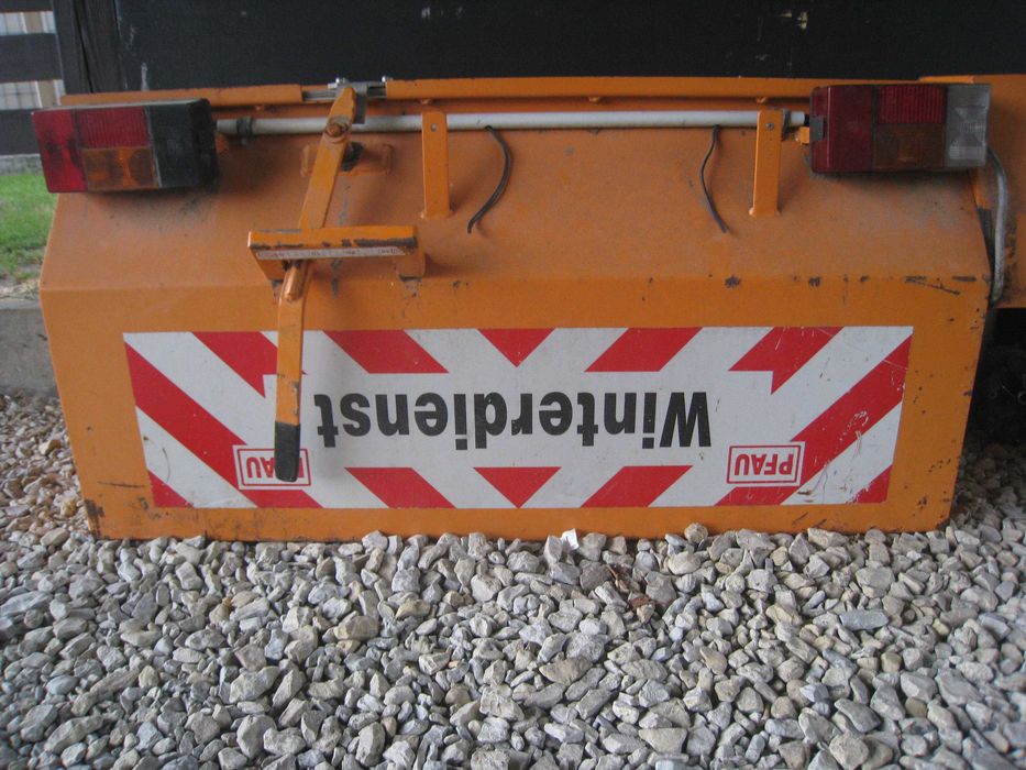 Posypywarka do piasku soli elektryczna