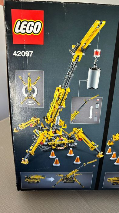 Lego Technic Compact Crawler Crane (42097)