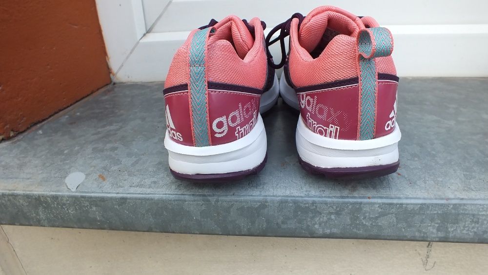 Super buty sportowe Adidas galaxy trial w roz 38
