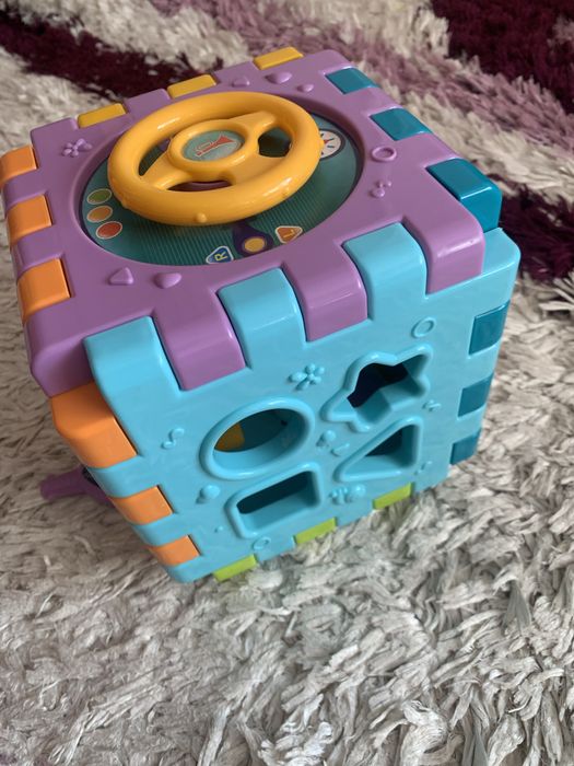 Дитячі іграшки, куб сортер музичний