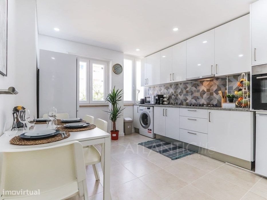 Apartamento T2 + T0 próximo a estação CP do Cacém