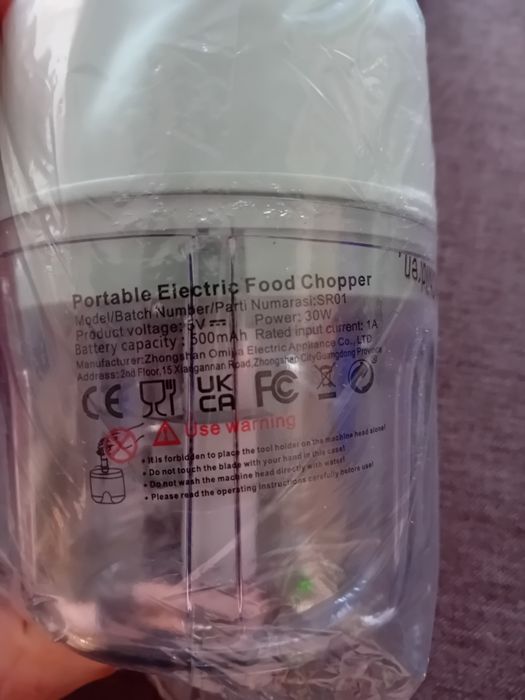 Elektryczny siekacz do cebuli i warzyw. Nowy.