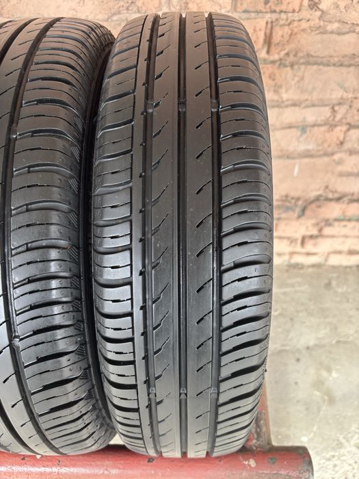 Пара літніх шин 155/65R14 Continental
