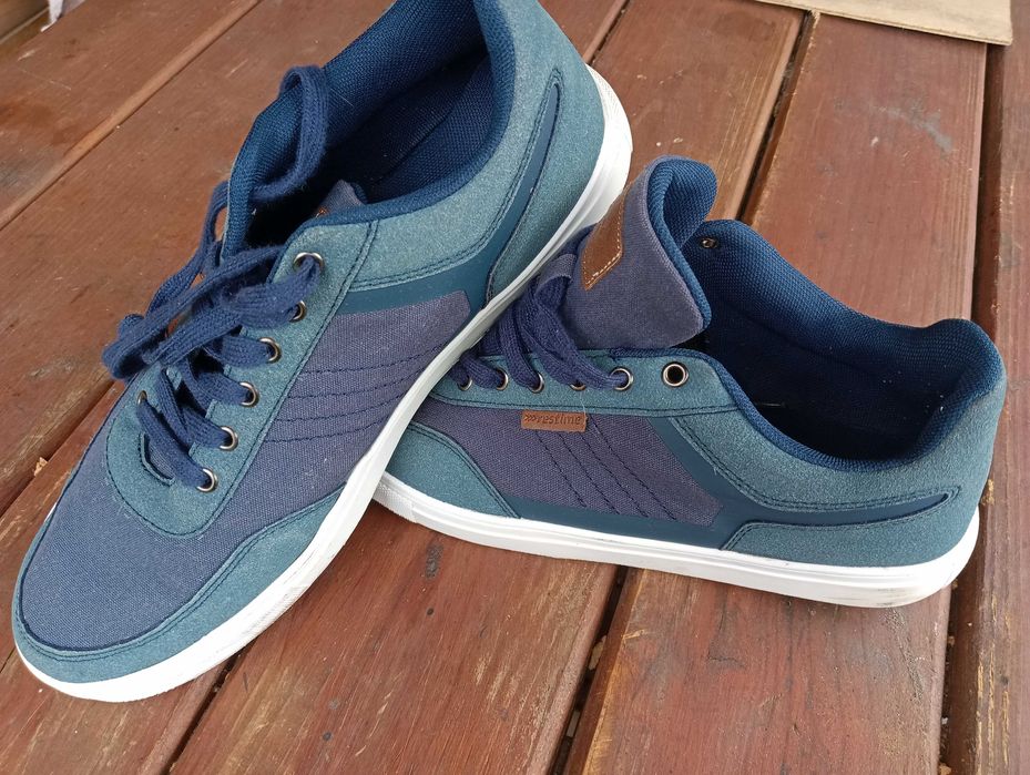 Кросівки чоловічі 44