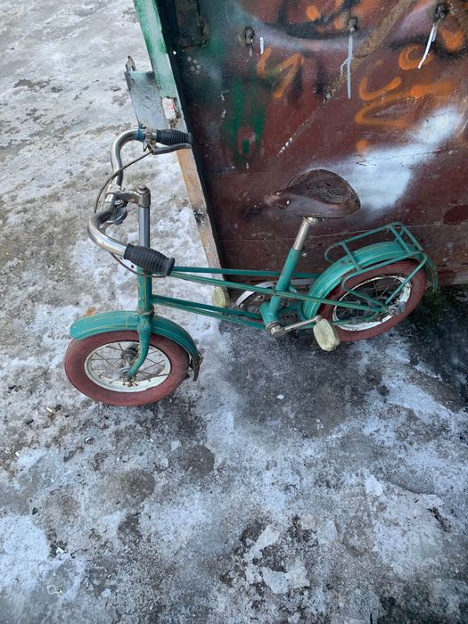 Дитячий велосипед радянський