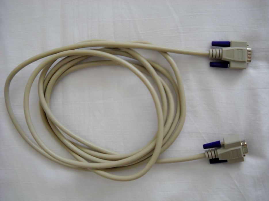 Zestaw przewodów audio - video i komputerowych