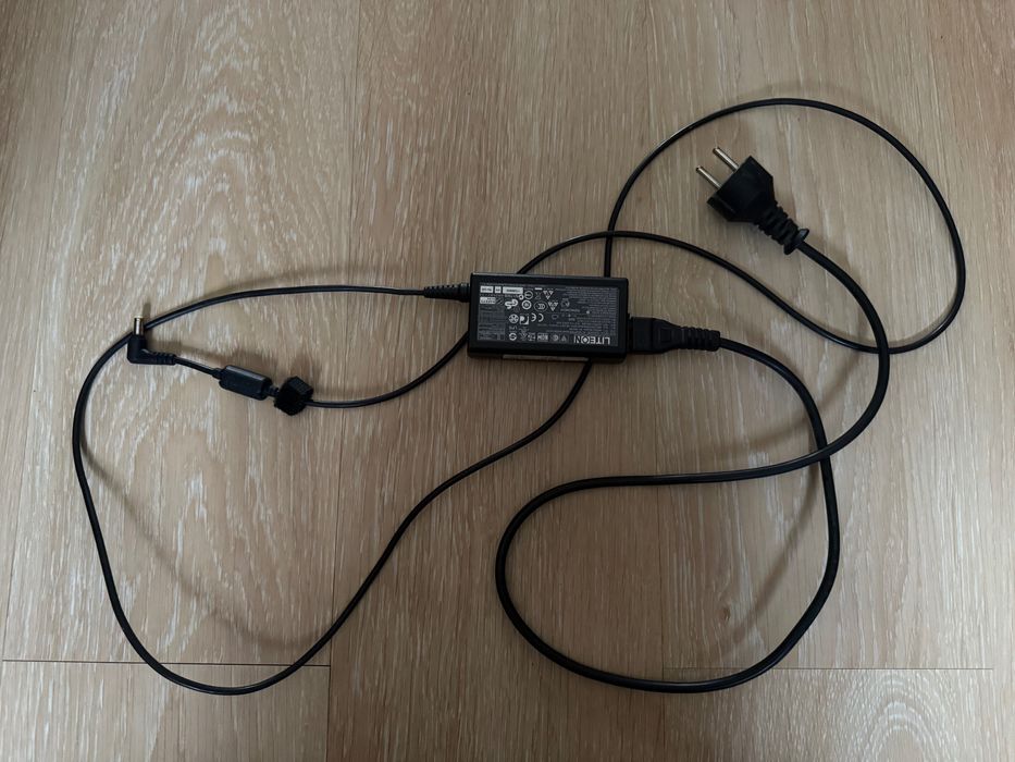 Ноутбук Acer Aspire 5741 працює -ОПИС