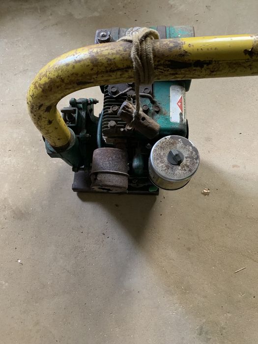 Motor de.  Rega. Usado. a gasolina