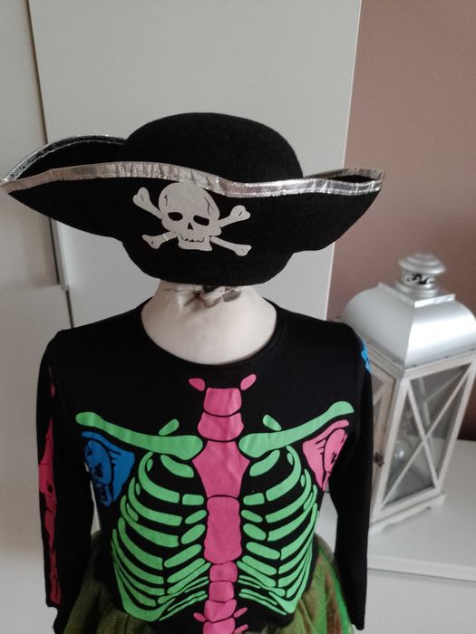 Strój karnawałowy PIRATKA PIRATKI kostium przebranie 116/122  (20)